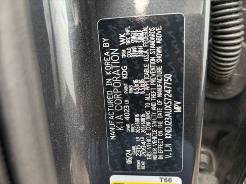 Used 2025 Kia Soul LX w/ LX Technology Package FWD image 27