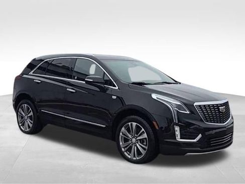 Used 2025 Cadillac XT5 Premium Luxury image 4