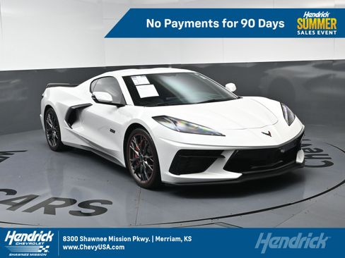 Used 2023 Chevrolet Corvette Stingray Premium Cpe w/ Z51 Performance Package RWD image 1