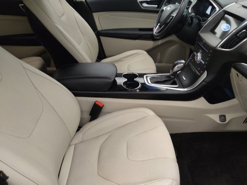 Used 2018 Ford Edge Titanium w/ Equipment Group 301A image 21