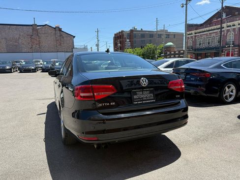 Used 2015 Volkswagen Jetta SE FWD image 4