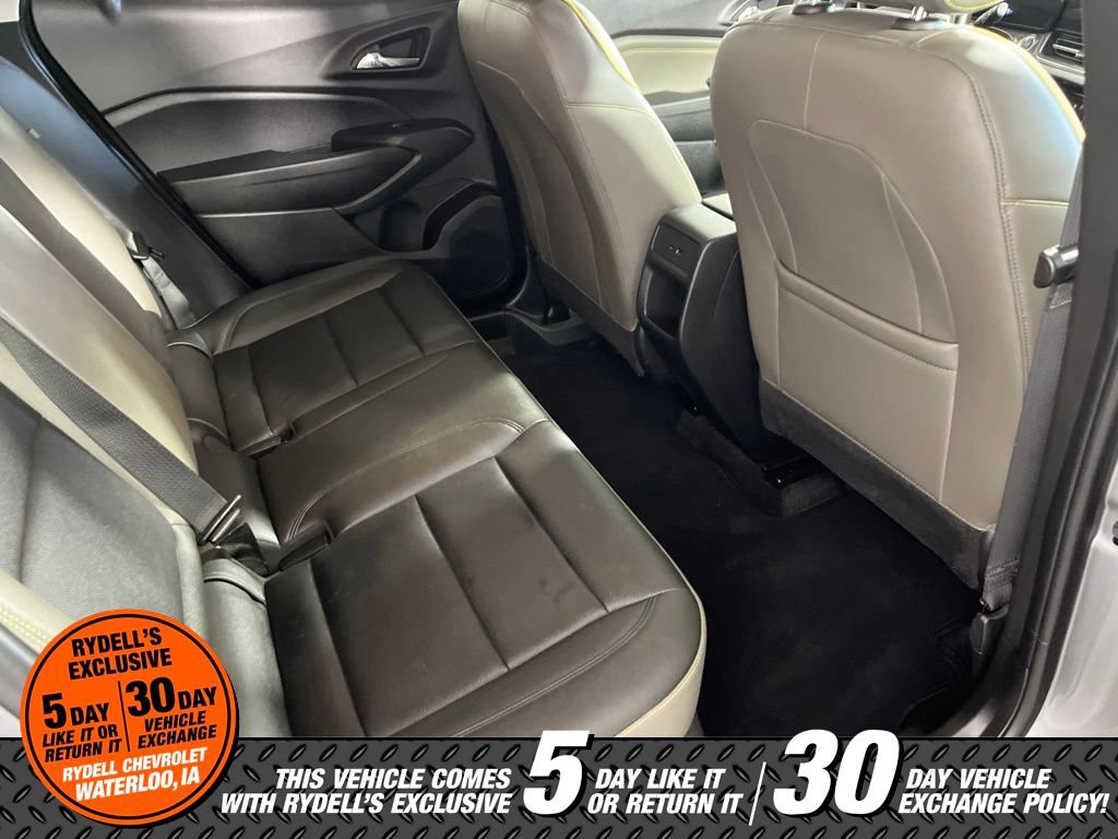 Used 2025 Chevrolet Trax ACTIV w/ Driver Confidence Package FWD image 21