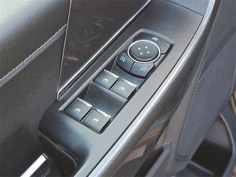 Certified 2022 Ford F150 XLT w/ Equipment Group 302A High image 20