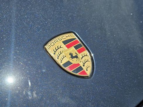 Used 2018 Porsche 911 GT3 RWD image 28