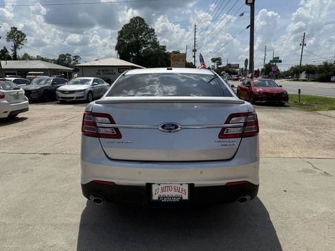 Used 2019 Ford Taurus Limited FWD image 6