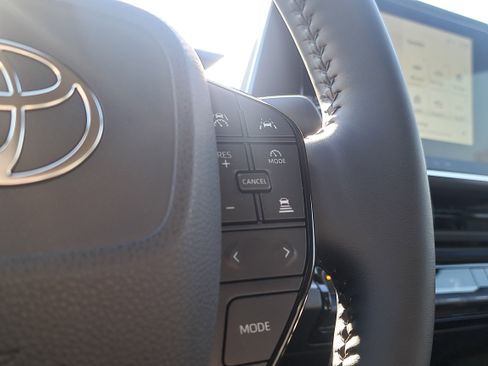 New 2026 Toyota Prius XLE image 25