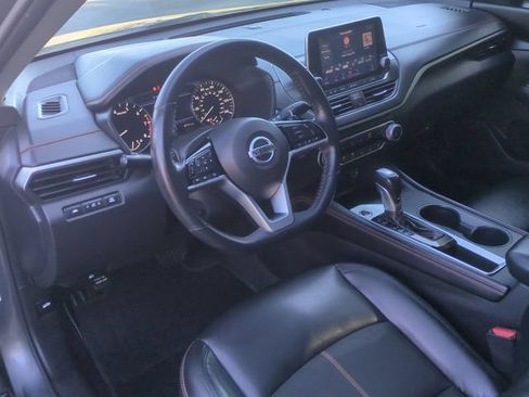 Used 2021 Nissan Altima 2.5 SR w/ SR Premium Package FWD image 29