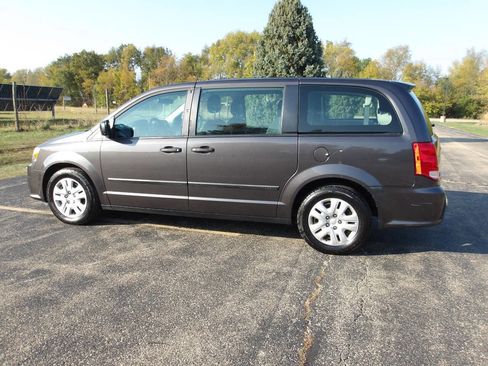 Used 2016 Dodge Grand Caravan American Value Package image 11