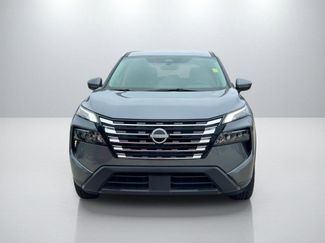 Used 2025 Nissan Rogue SV FWD video 2