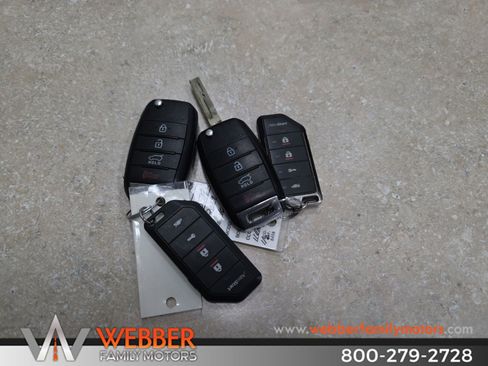 Used 2019 Kia Sorento AWD V6 image 26