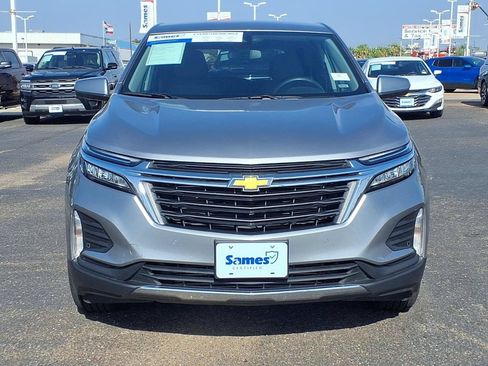 Used 2024 Chevrolet Equinox LT FWD image 2