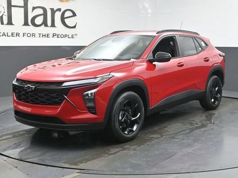 New 2026 Chevrolet Trax LT w/ Driver Confidence Package FWD image 12