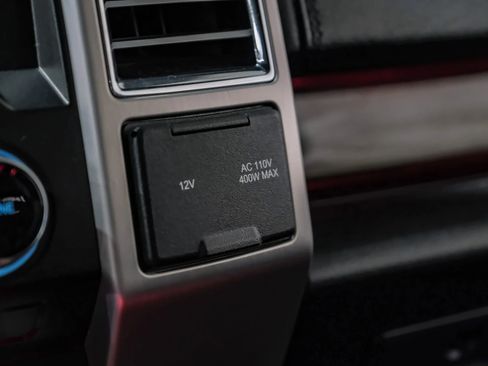 Used 2016 Ford F150 Platinum w/ Equipment Group 701A Luxury image 31