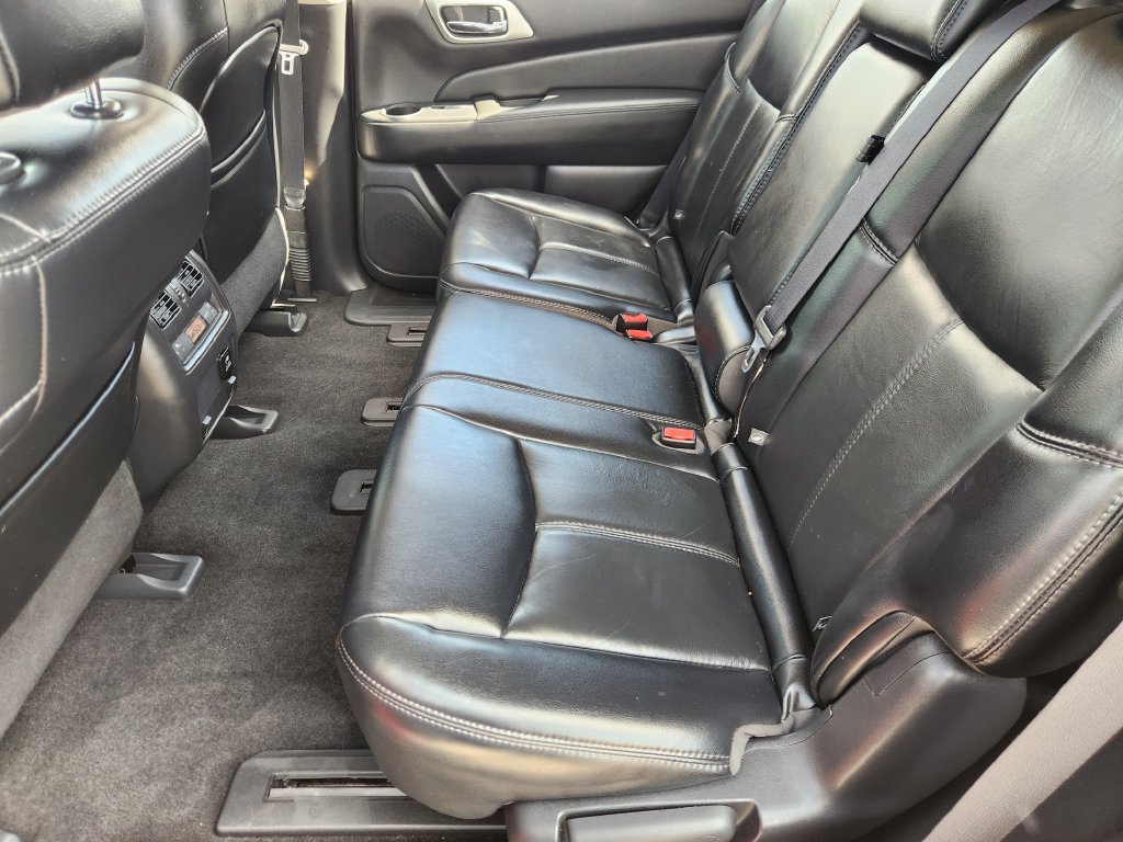 Used 2017 Nissan Pathfinder SL w/ SL Premium Package FWD image 20