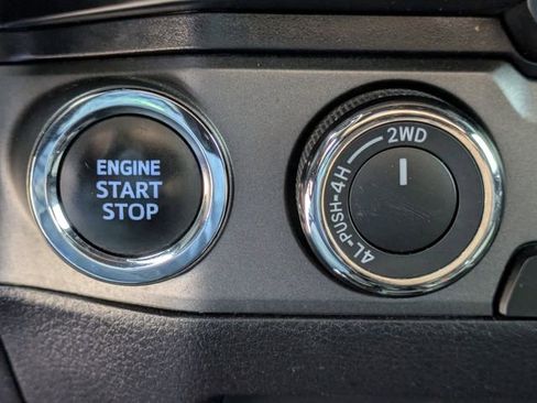 Used 2023 Toyota Tacoma TRD Sport image 18