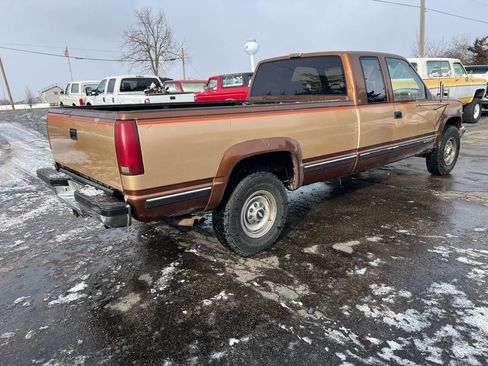 Used 1989 Chevrolet Silverado 3500 4x4 Extended Cab image 4
