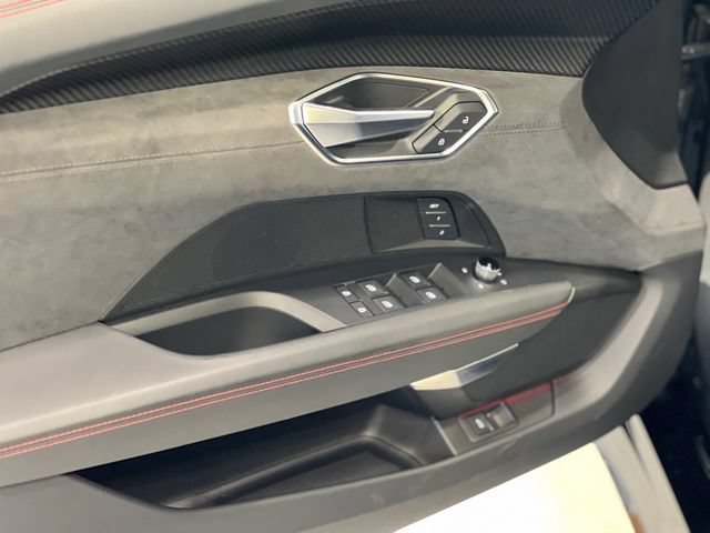Used 2022 Audi RS e-tron GT AWD/4WD image 17