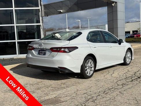 Used 2024 Toyota Camry LE image 3