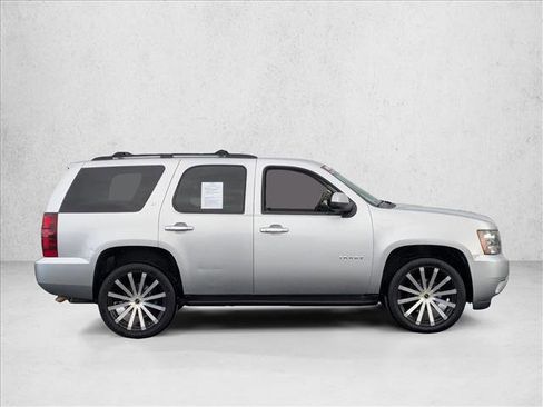 Used 2014 Chevrolet Tahoe LT image 4