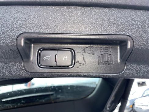 Used 2023 Ford Explorer XLT w/ Equipment Group 202A image 23