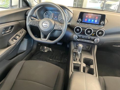 Used 2025 Nissan Sentra S image 32