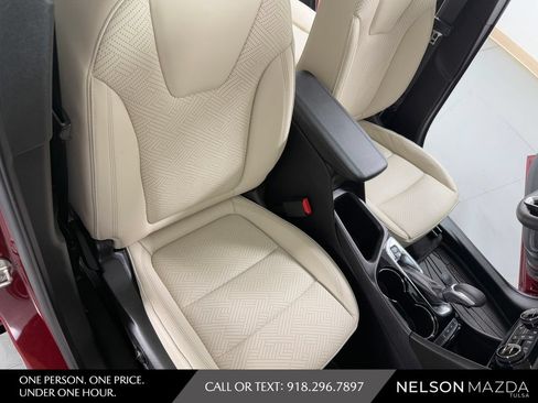 Used 2020 Buick Encore GX Essence w/ Experience Buick Package AWD/4WD image 48