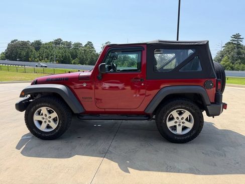 Used 2016 Jeep Wrangler Sport w/ Quick Order Package 24S AWD/4WD image 2