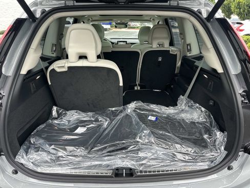 New 2026 Volvo XC90 B6 Ultra w/ Protection Package image 19