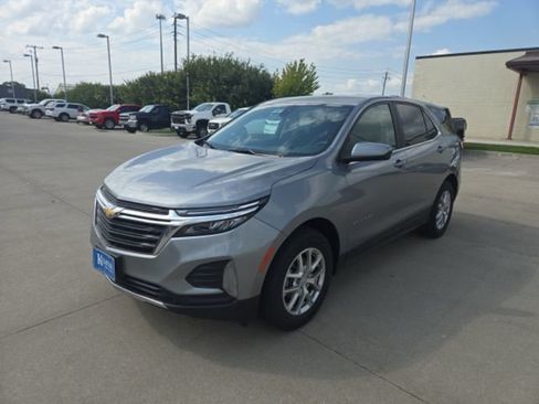 Used 2024 Chevrolet Equinox LT AWD/4WD image 7