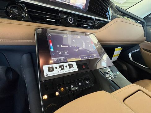 New 2026 INFINITI QX80 Luxe w/ Cargo Package RWD image 19