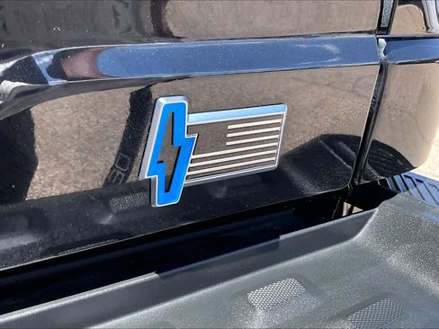 Used 2025 Ford F150 Lightning Flash AWD/4WD image 8