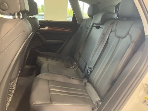 Used 2023 Audi Q5 2.0T Prestige w/ Prestige Package image 29