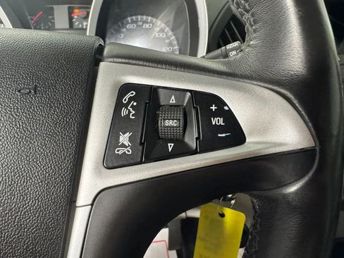 Used 2016 Chevrolet Equinox LTZ w/ Enhanced Convenience Package image 17