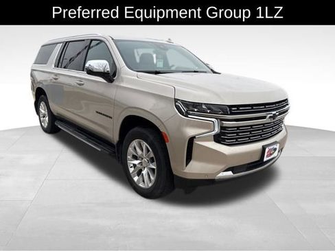 Used 2024 Chevrolet Suburban Premier image 4