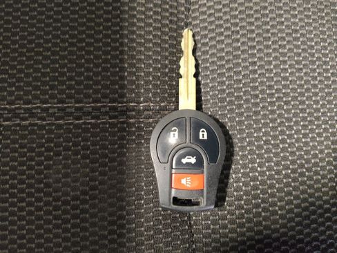 Used 2018 Nissan Sentra S FWD image 32