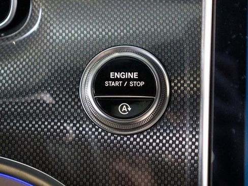 Certified 2025 Mercedes-Benz C 300 4MATIC Sedan image 21