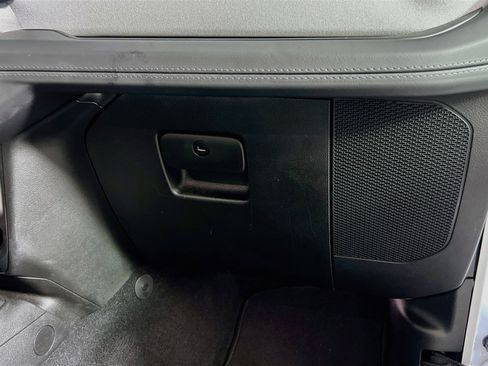 Used 2025 Jeep Wrangler Unlimited Sahara AWD/4WD image 32