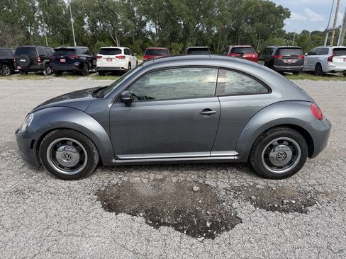 Used 2012 Volkswagen Beetle 2.5 FWD image 6