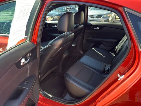 Used 2021 Kia Forte GT-Line image 27