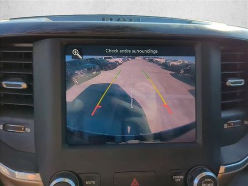 Used 2019 RAM 1500 Laramie image 12