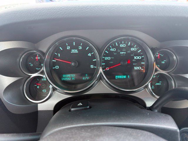 Used 2011 Chevrolet Silverado 2500 LT w/ Interior Plus Package AWD/4WD image 31