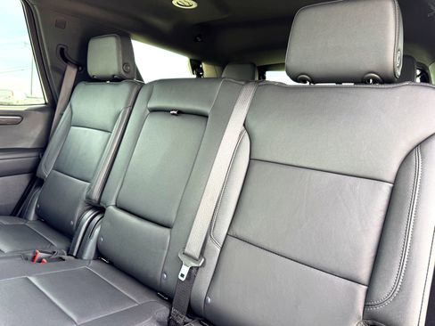 Used 2025 Chevrolet Tahoe Z71 image 18