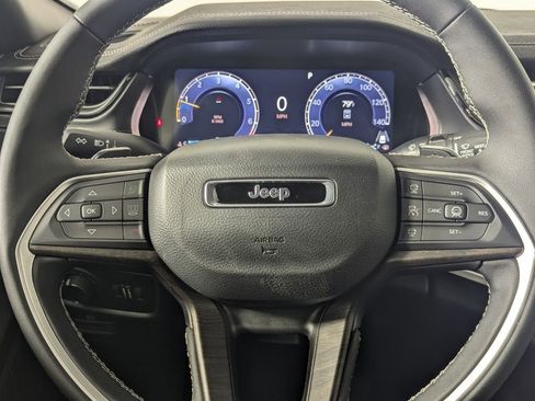New 2026 Jeep Grand Cherokee Altitude RWD image 20