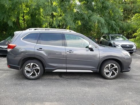 Used 2023 Subaru Forester Touring AWD/4WD image 2