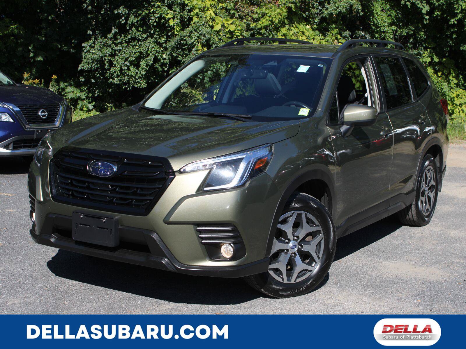 Used 2022 Subaru Forester Premium AWD/4WD image 1
