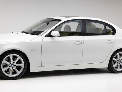 Used 2004 BMW 545i Sedan image 33