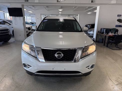 Used 2015 Nissan Pathfinder SL image 2
