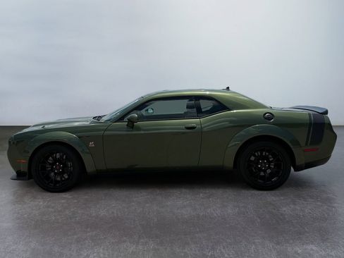 Used 2022 Dodge Challenger R/T Scat Pack RWD image 6