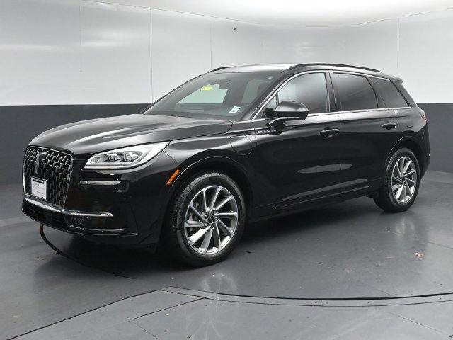 Certified 2025 Lincoln Corsair Grand Touring AWD/4WD image 3