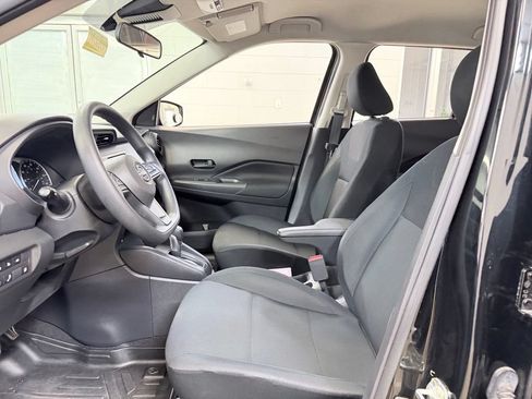 Used 2023 Nissan Kicks S FWD image 13